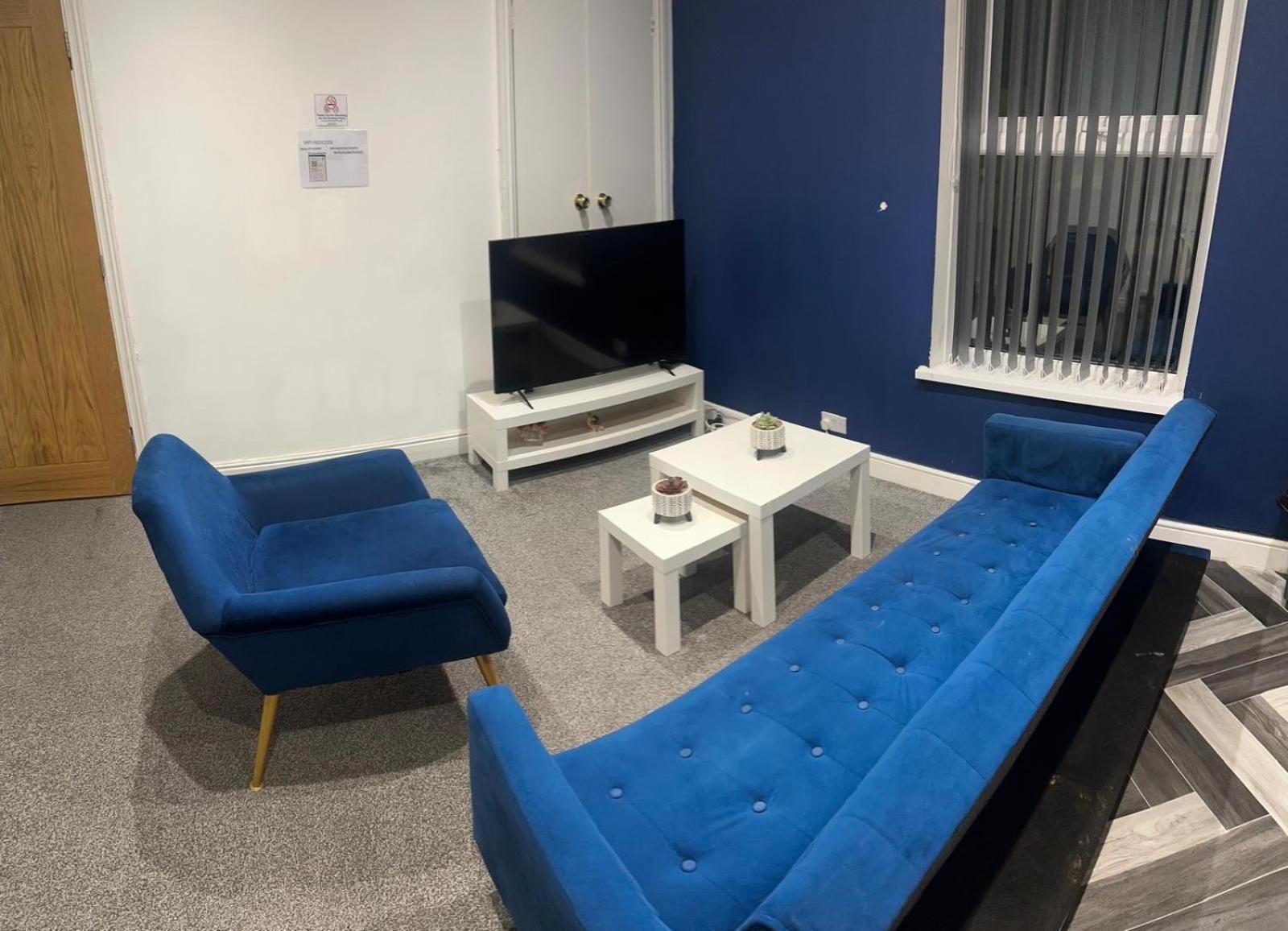 Modern Spacious 2 Bedroom